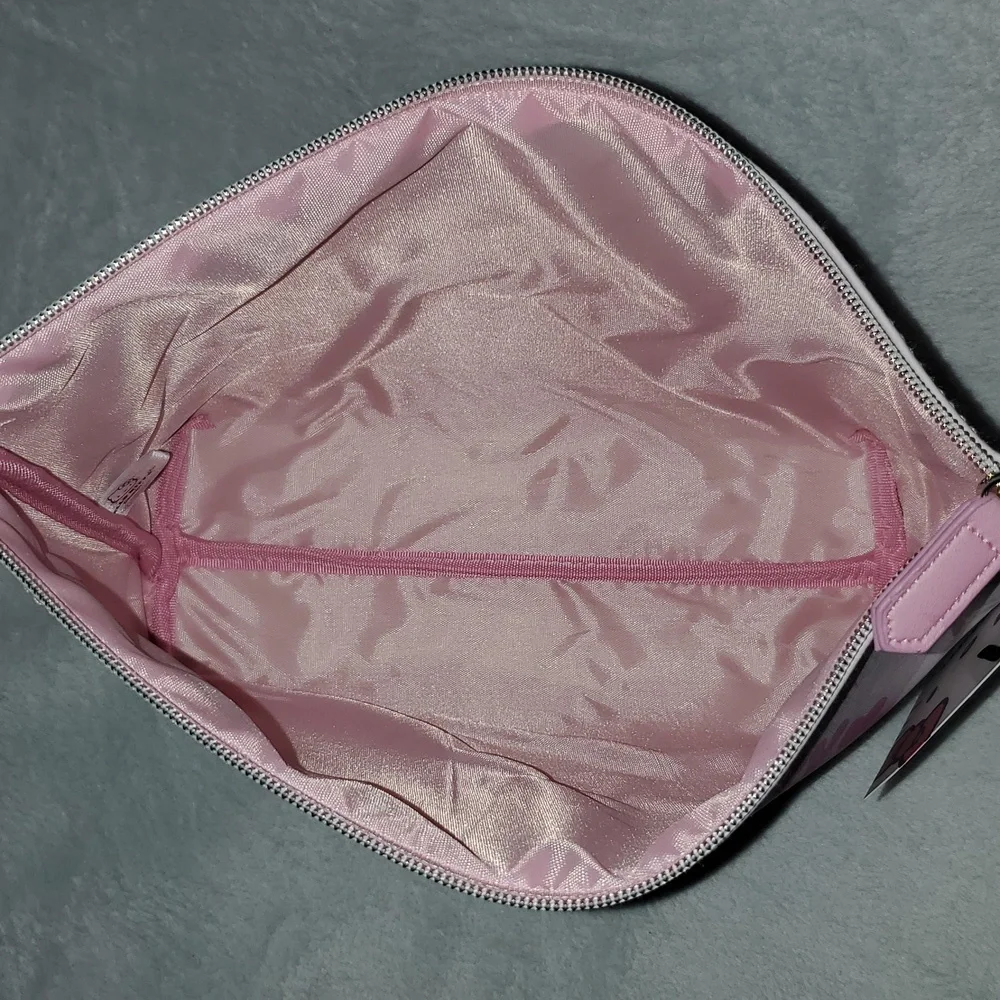 NWT Sanrio Hello Kitty Large Cosmetic Bag